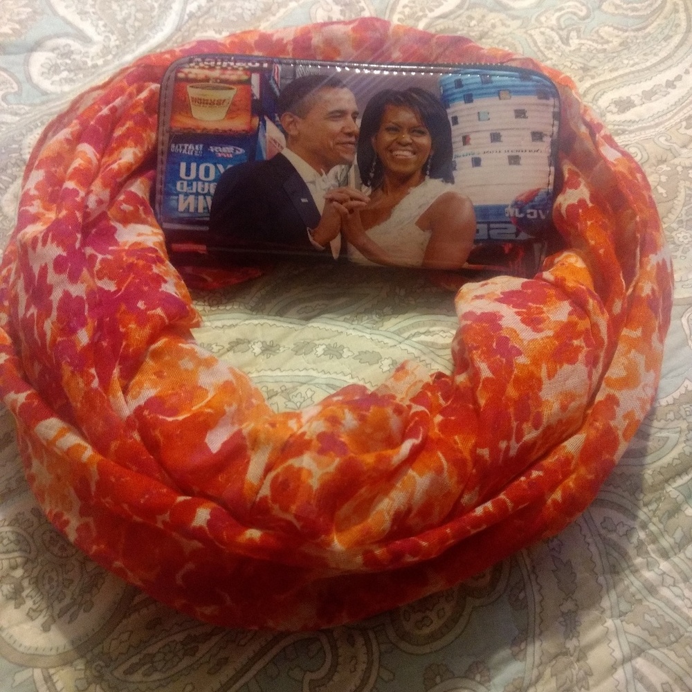 Women's Wallet and Scarf...